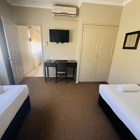 Best Western Bungil Creek Motel Roma Extérieur photo