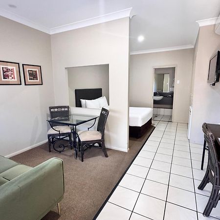 Best Western Bungil Creek Motel Roma Extérieur photo