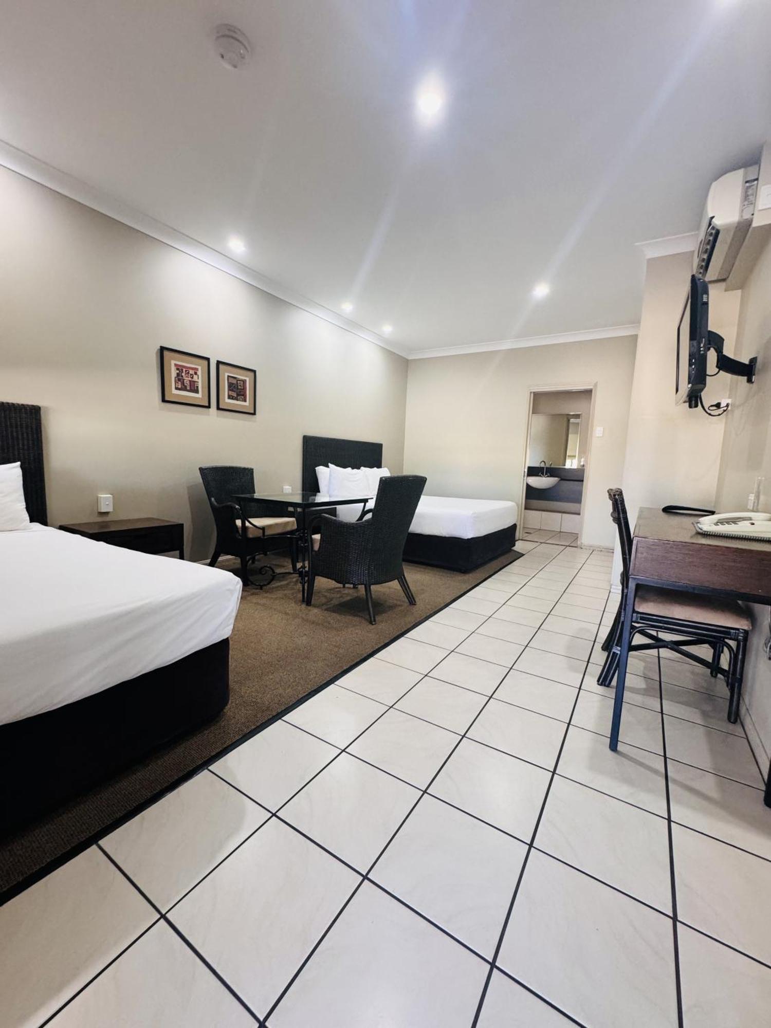 Best Western Bungil Creek Motel Roma Extérieur photo