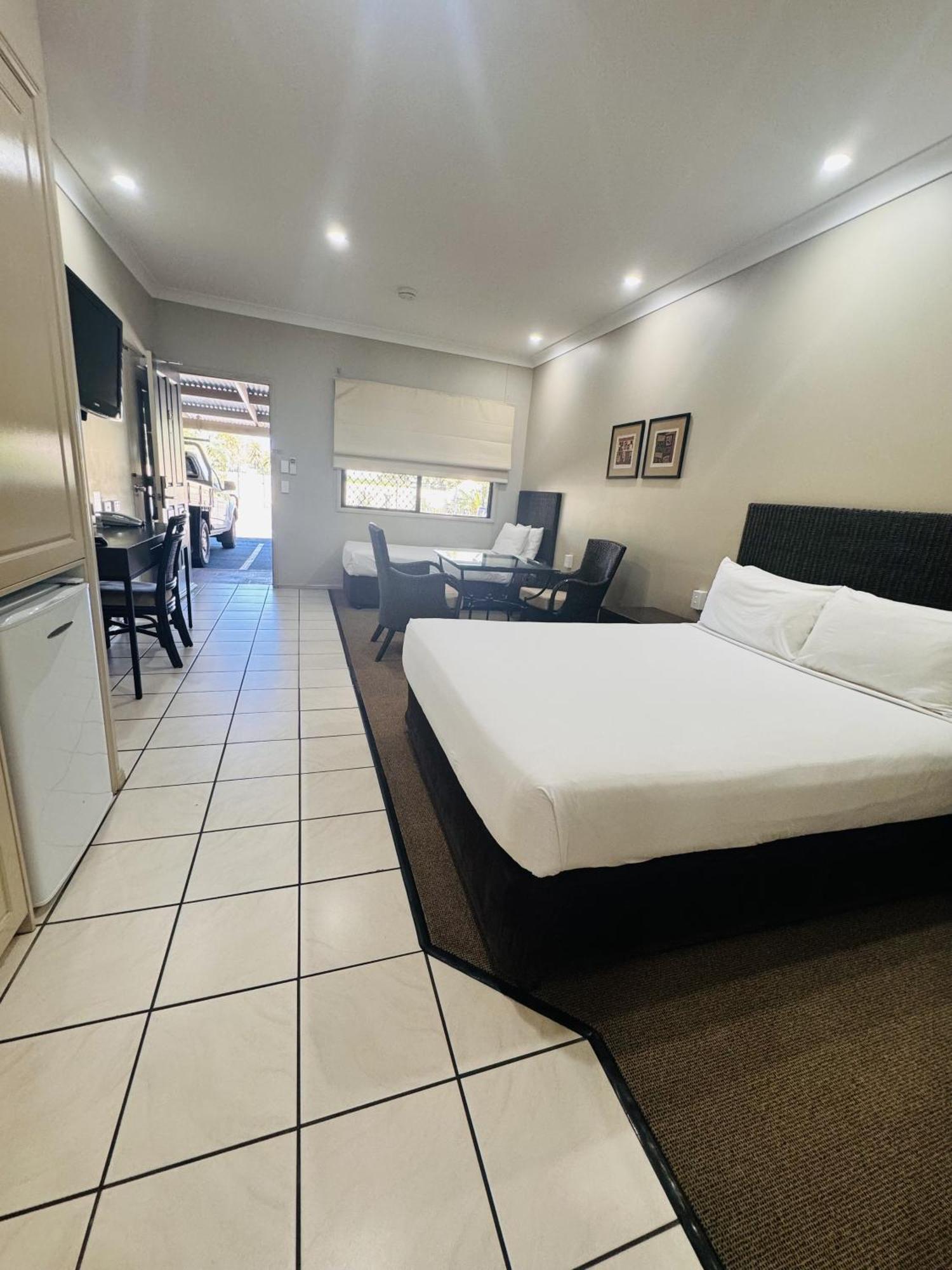 Best Western Bungil Creek Motel Roma Extérieur photo