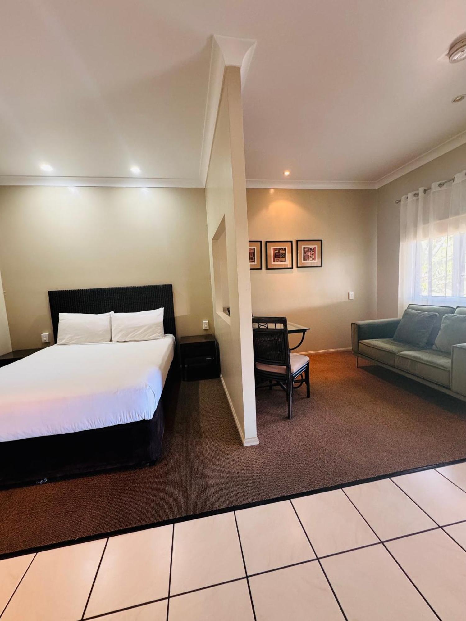 Best Western Bungil Creek Motel Roma Extérieur photo